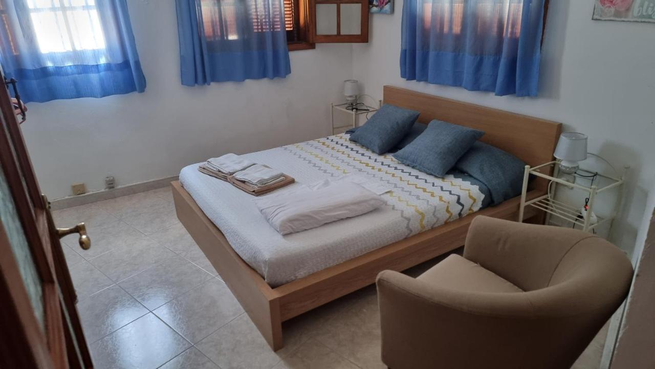 La Palmera1 Casa Al Primer Piso Con 2 Dormitorios - Two Bedroom House On The First Floor --- La Palmera 2 Casa En Planta Baja Con 1 Dormitorio, One Bedroom House On The Ground Floor Agaete  Exterior photo